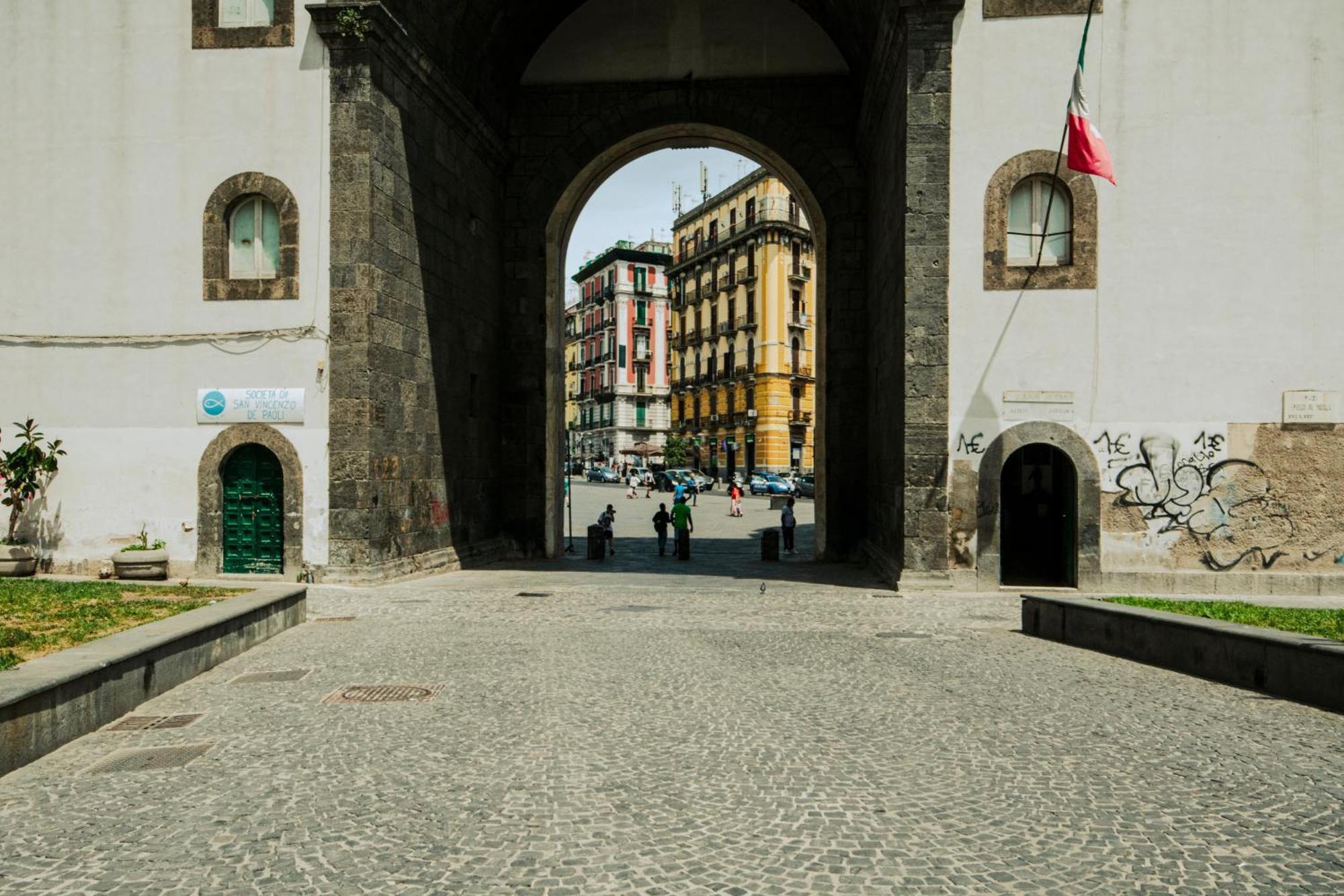 La Reggia Della Duchesca Nápoles Exterior foto